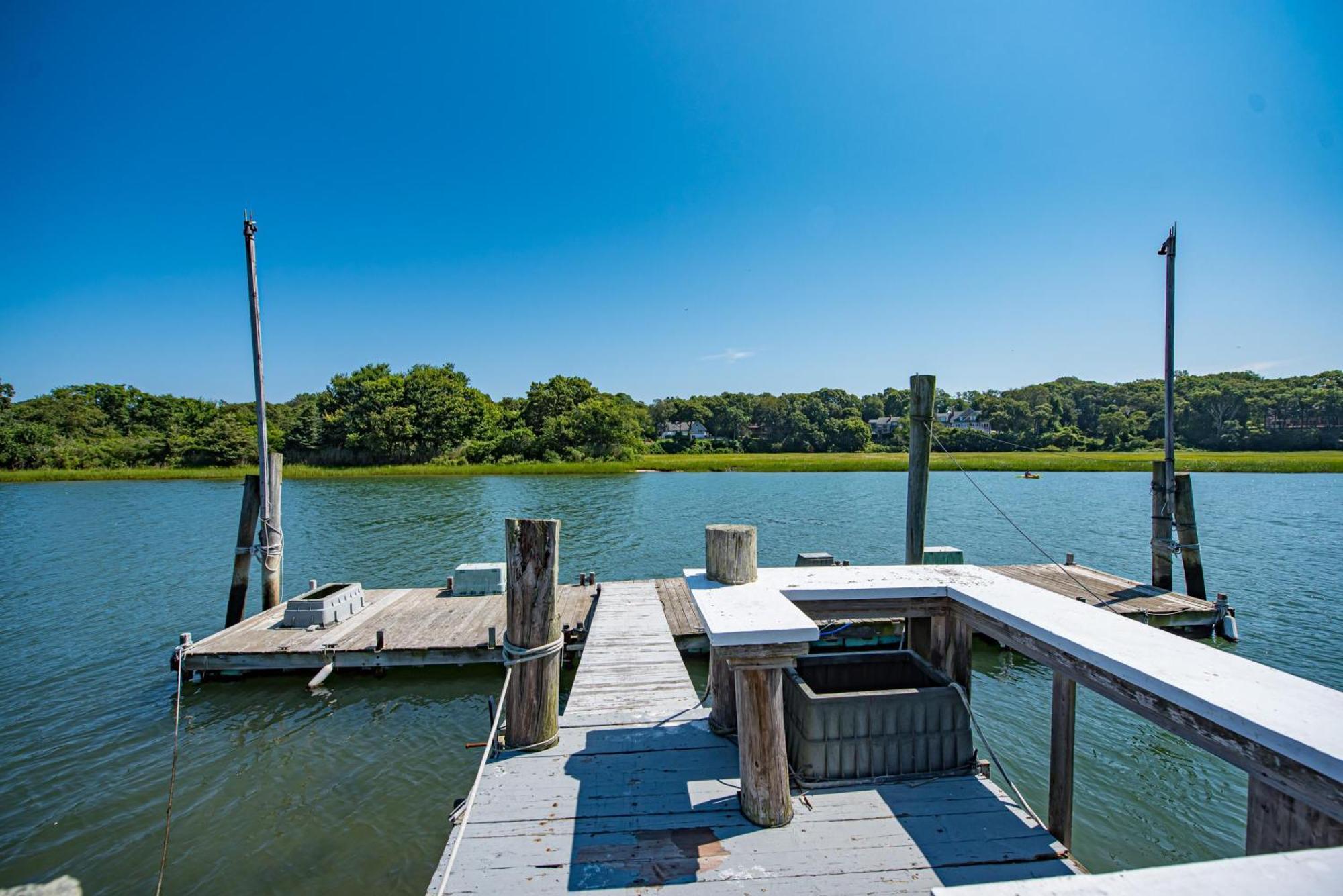 Nature'S Paradise: Private Dock & Water Views Mattituck Ngoại thất bức ảnh